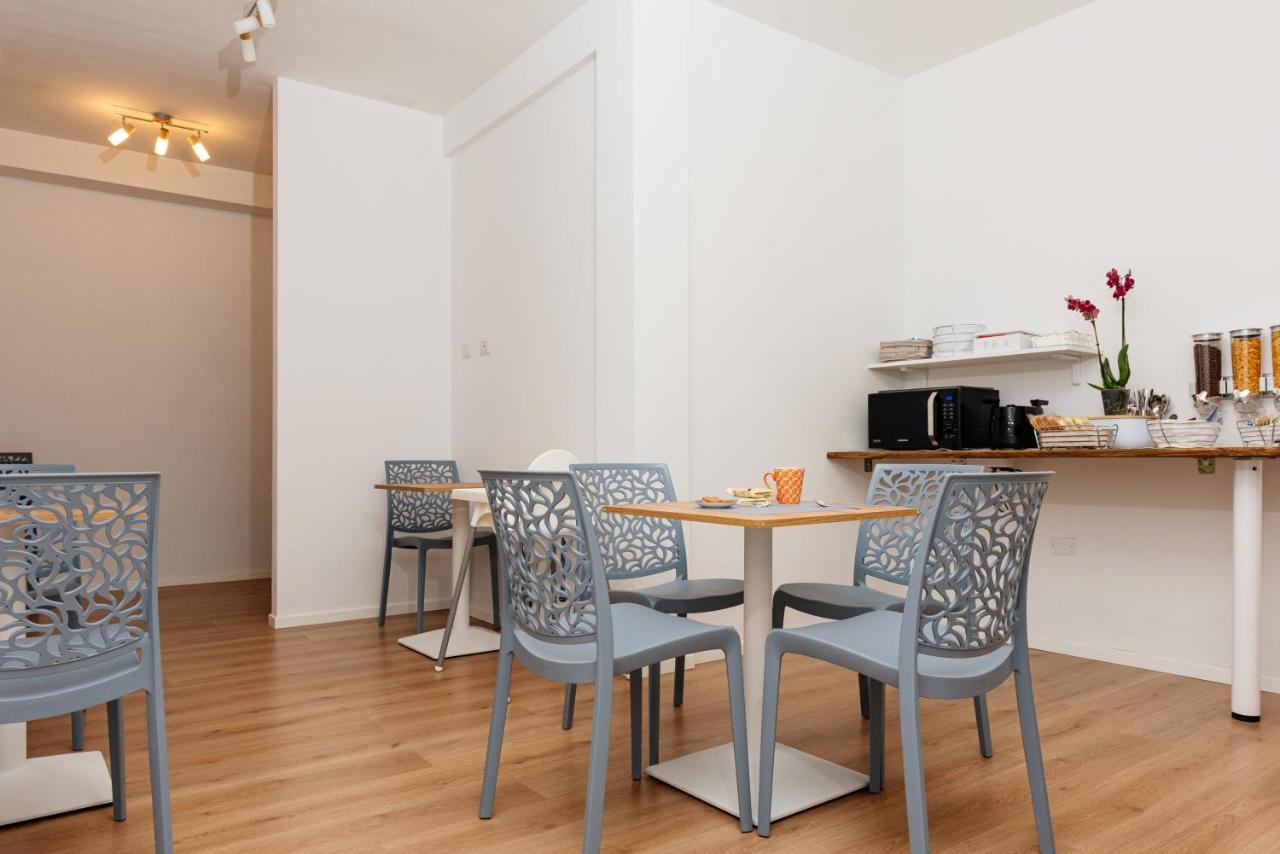 Hotel La Casa Di Ambra Porto Torres Esterno foto