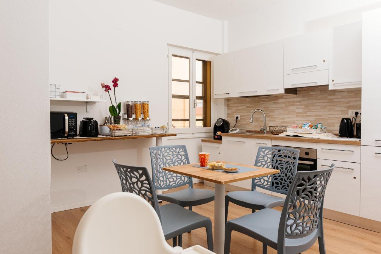 Hotel La Casa Di Ambra Porto Torres Esterno foto